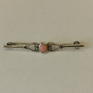 English Silver Vintage Double Heart Design Coral Stone Bar Brooch
